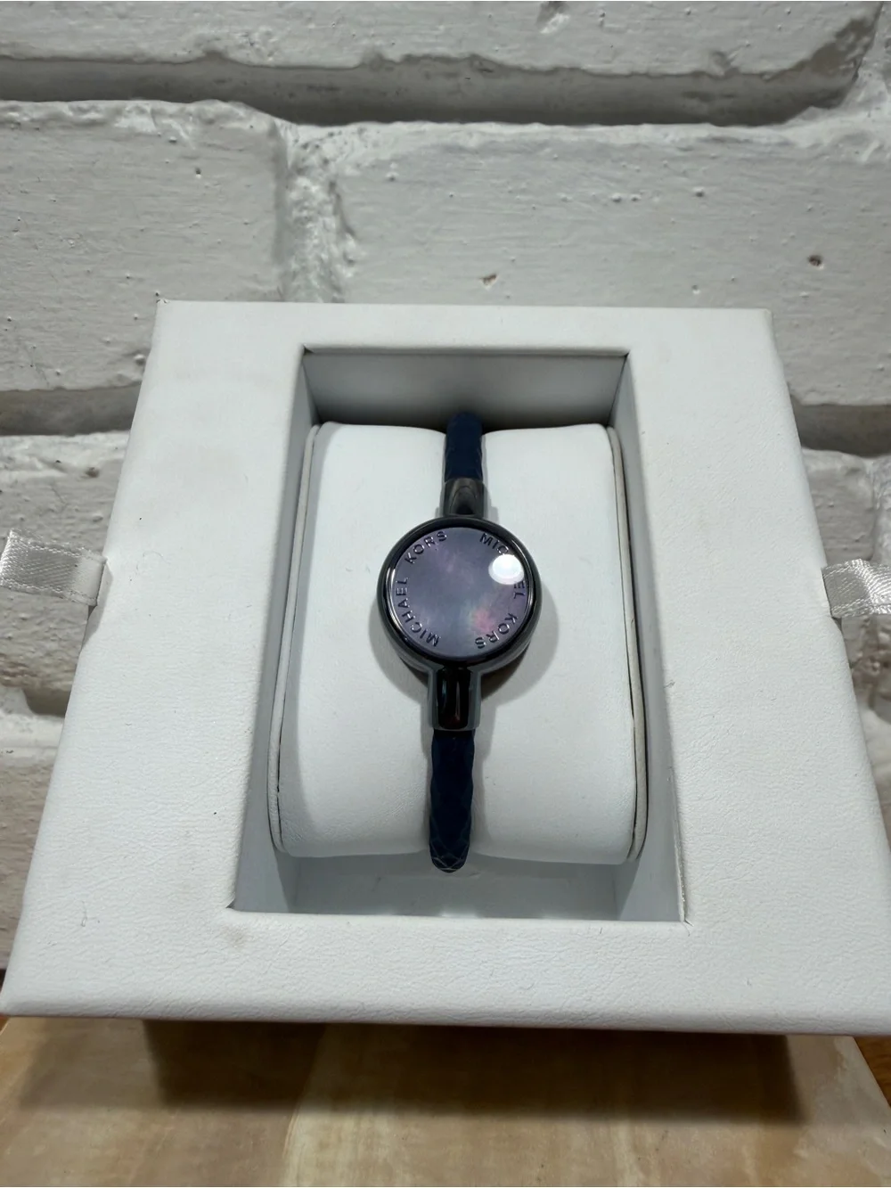 Michael Kors Access Slim Runway Blue Bangle Smart Bracelet Watch NIB